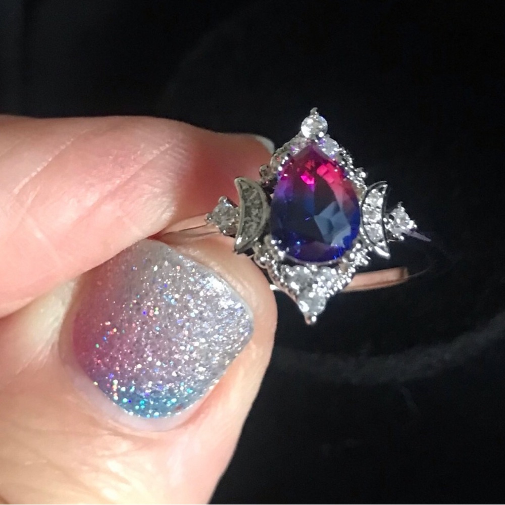 Mystic Teardrop Halo Ring in Pink-Purple